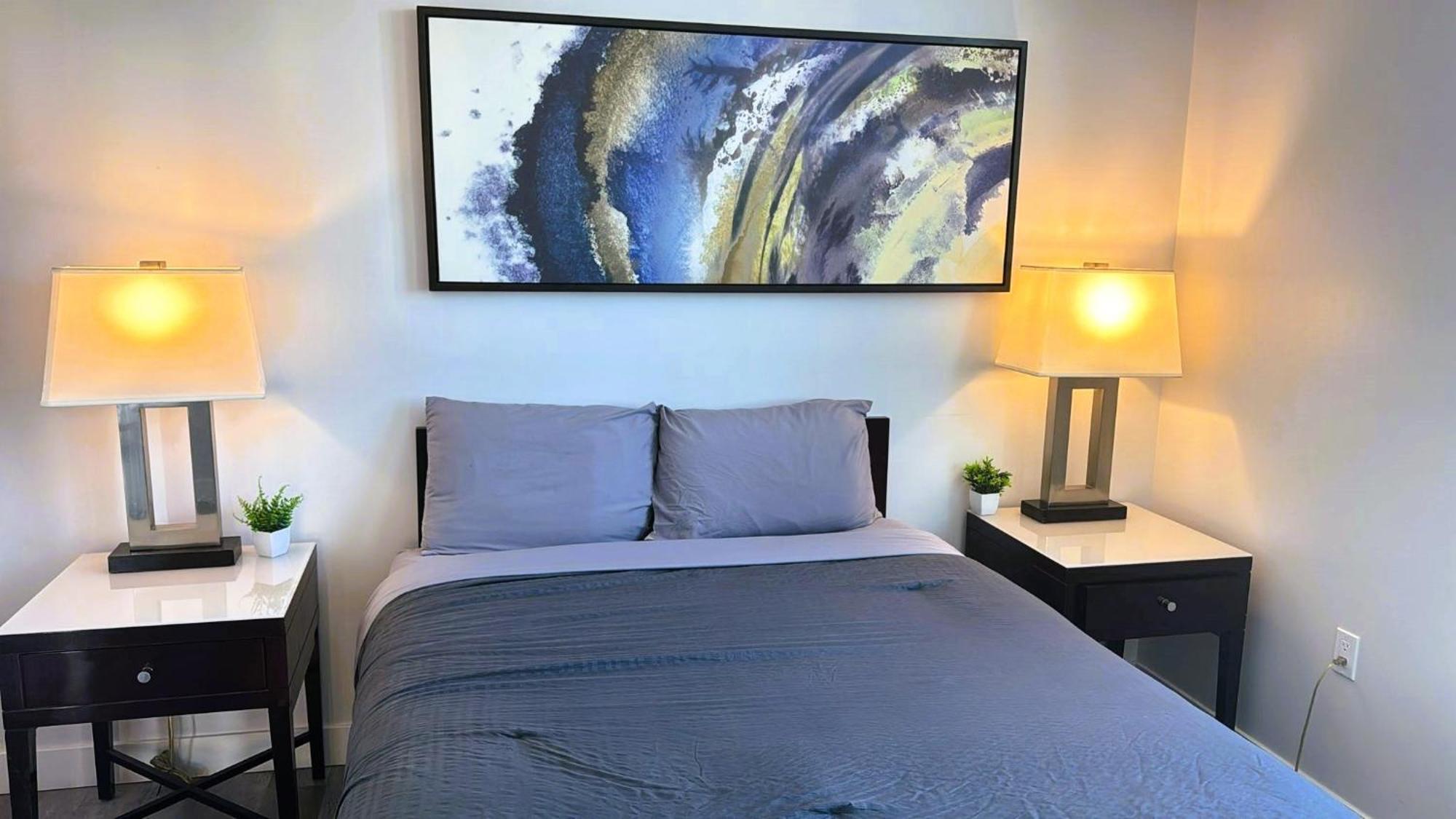 Appart hôtel Stayspro - Hollywood Homes Minutes To Everything Spacious And Free Parking *